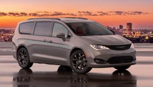 2019 Chrysler Pacifica Red S Edition